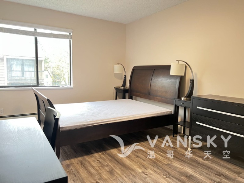 260420175410_8460 Bedroom 3.jpg